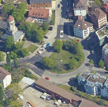 Das Umfeld der Heilandskirche, insbesondere der davor gelegene Platz soll aufgewertet werden.   Foto:Stadtmessungsamt/stadt Stuttgart