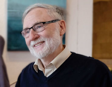 Josef Klegraf (rechts im Bild) bei der ersten Öffentlichen Veranstaltung im Stuttgarter Rathaus. Foto: Max Kovalenko/Stadt Stuttgart
