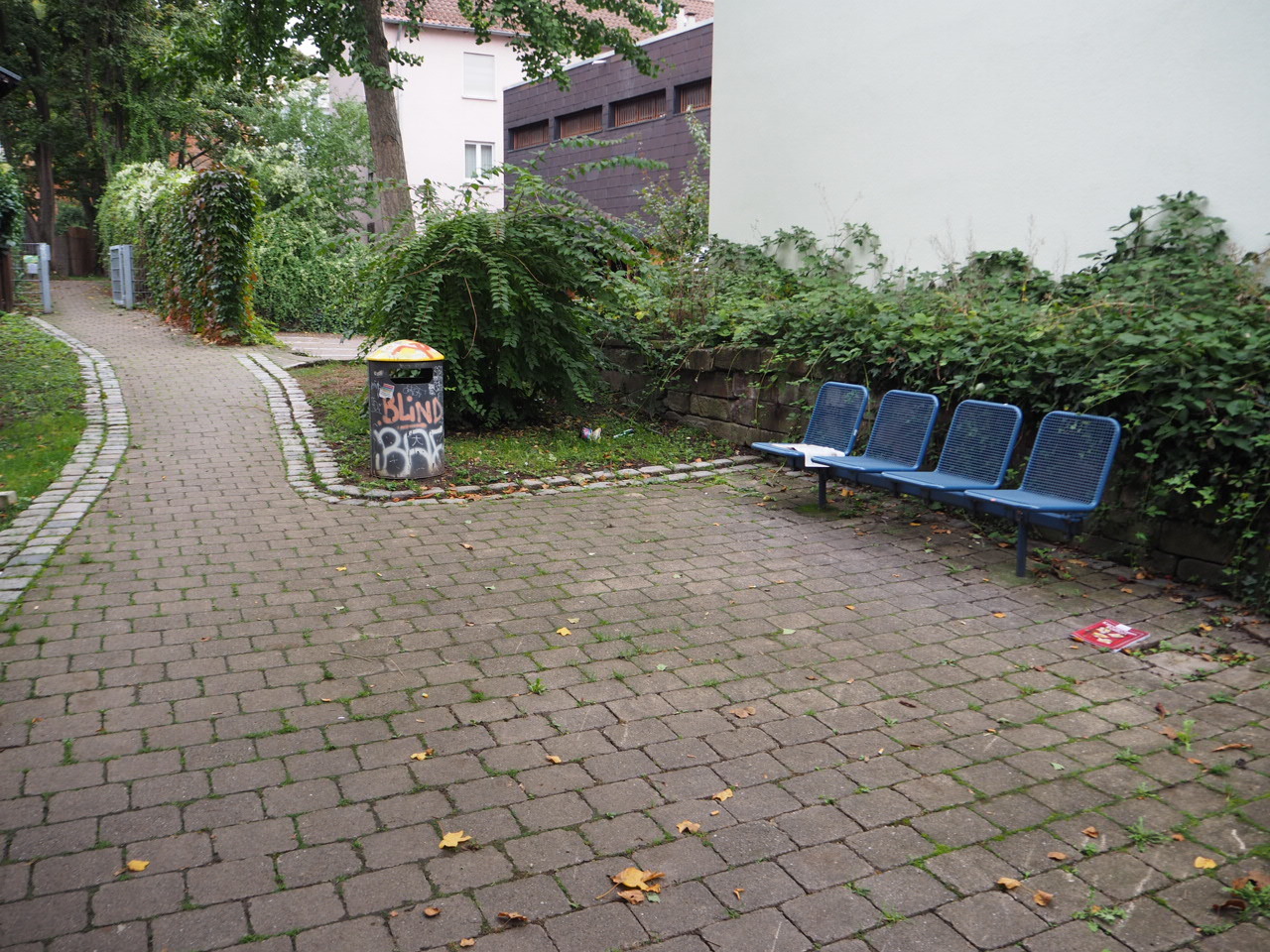 Platz Nesenbach 1