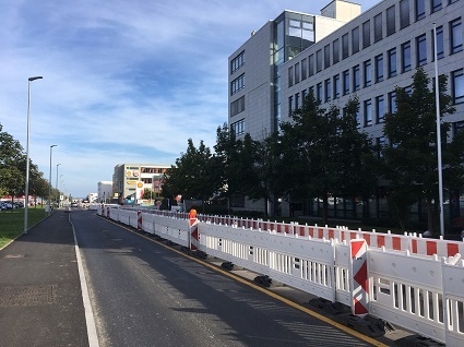 In der östlichen Industriestraße entstehen beidseitig Radfahrstreifen sowie zwei barrierefreie Bushalteste. Foto: Stadt Stuttgart