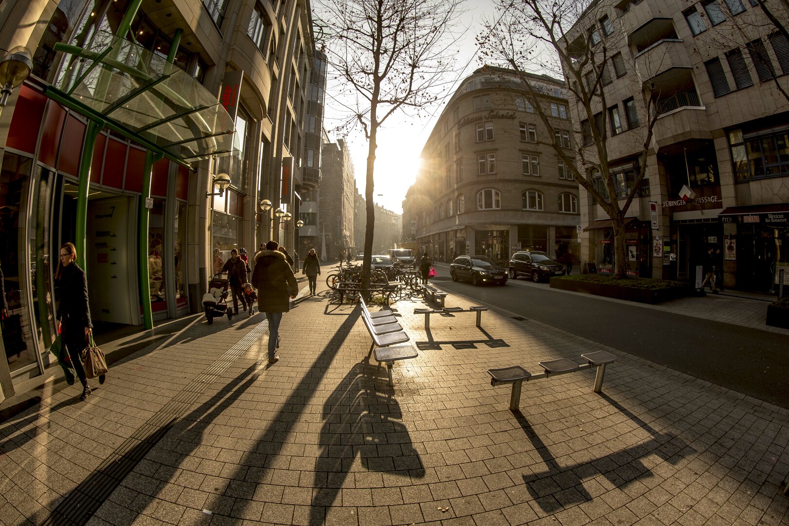 Blick in die Tübinger Straße innerhalb des City-Rings. Foto: Leif Piechowski/Lichtgut