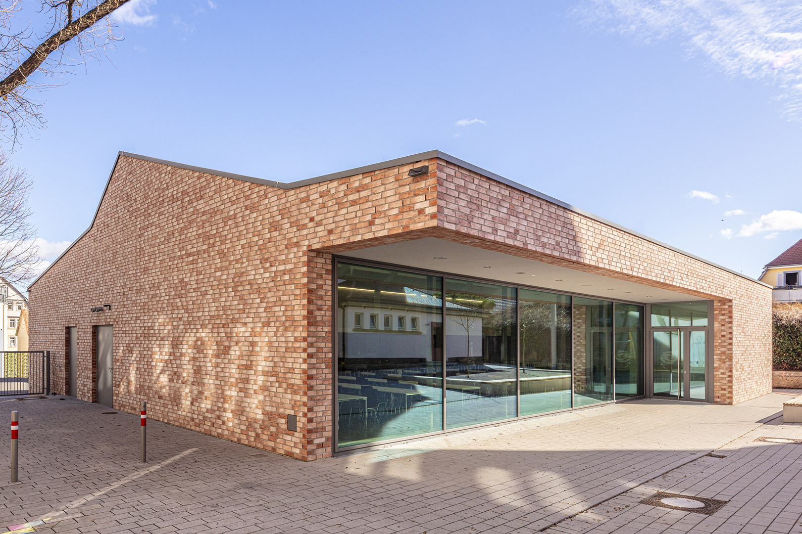 Das Foto zeigt die neue Mensa von außen./Foto: Wolf‐Dieter Gericke, Waiblingen